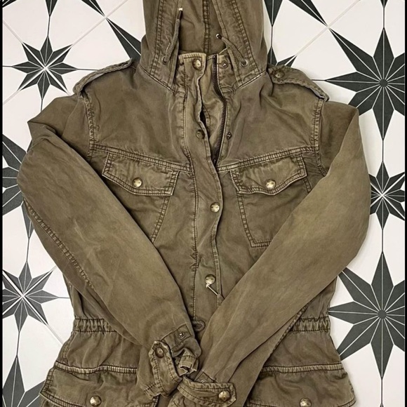 Aritzia Talula Trooper Jacket - Picture 4 of 10